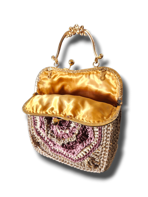 The Gilded Goddess - Image 2