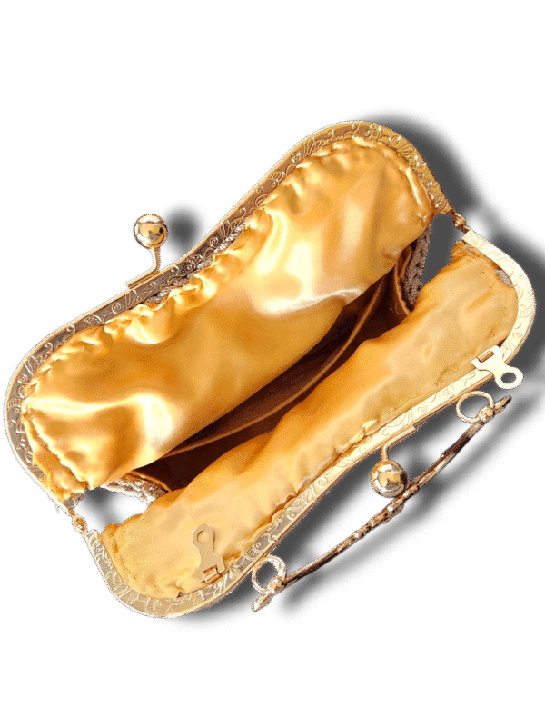 The Gilded Goddess - Image 4